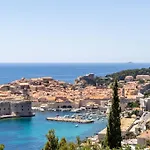 New&luxury 5* With An Amazing View - Pure