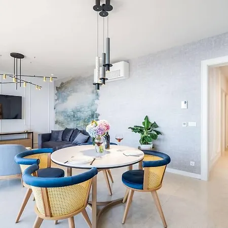 New&luxury 5* With An Amazing View - Pure Apartamento