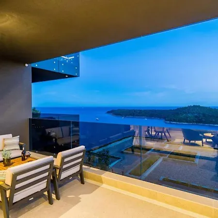 Apartment New&luxury 5* With An Amazing View - Pure