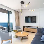 New&luxury 5* With An Amazing View - Pure Lejlighed